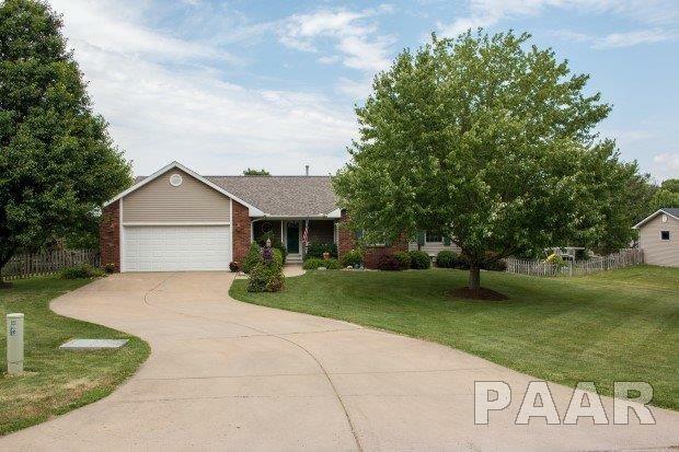 Property Photo:  280 W Forrest  IL 61548 