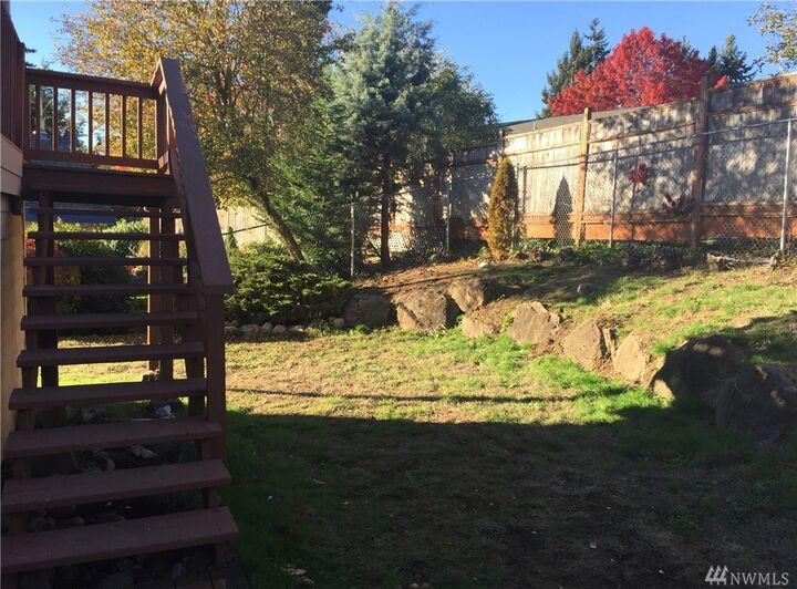 Property Photo: 170 154th Place NE WA 98007