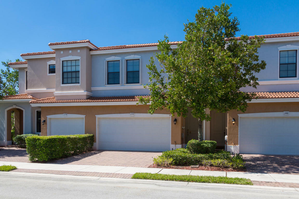 Property Photo: 152 Delancy Avenue FL 33484