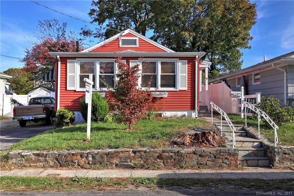 Property Photo: 19 Grant Street CT 06460