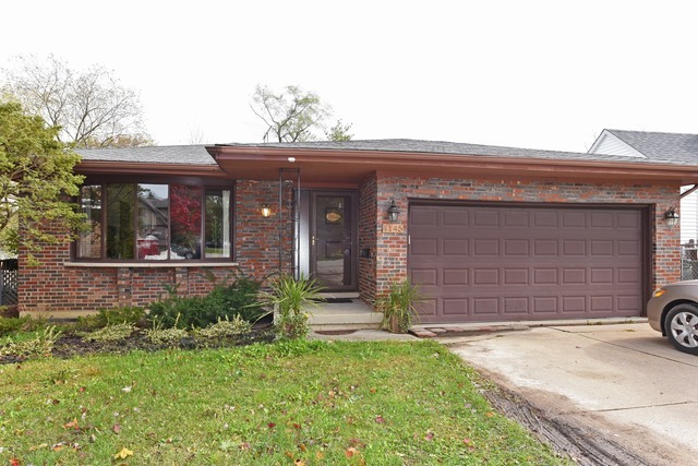Property Photo: 4145 Lindley Street IL 60515