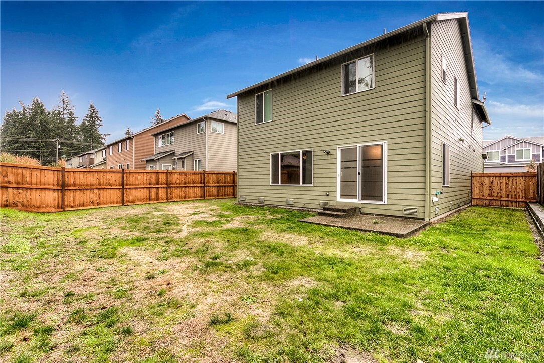 Property Photo: 15923 67th Av Ct E WA 98375