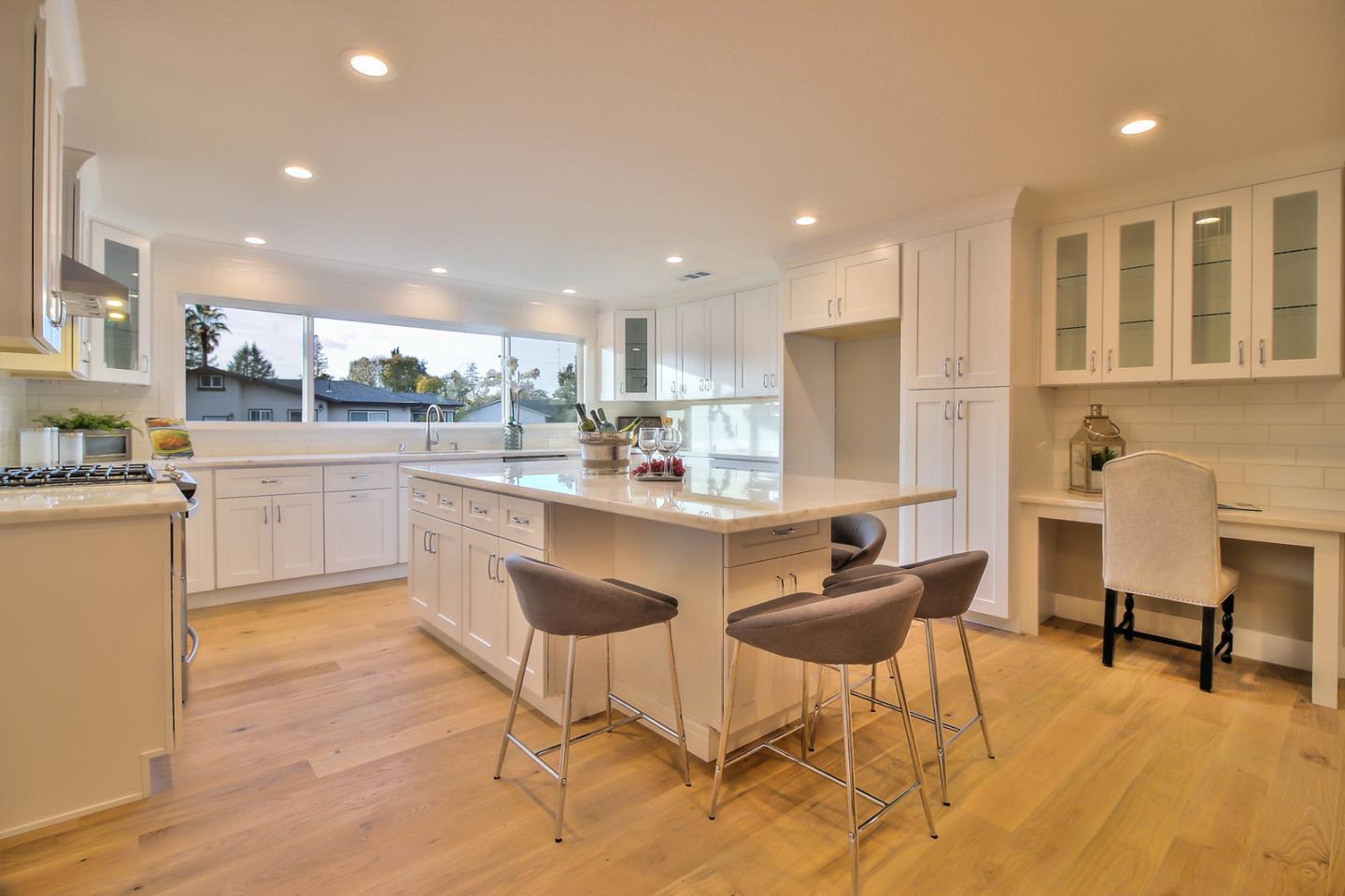 Property Photo: 208 Calle Marguerita CA 95032