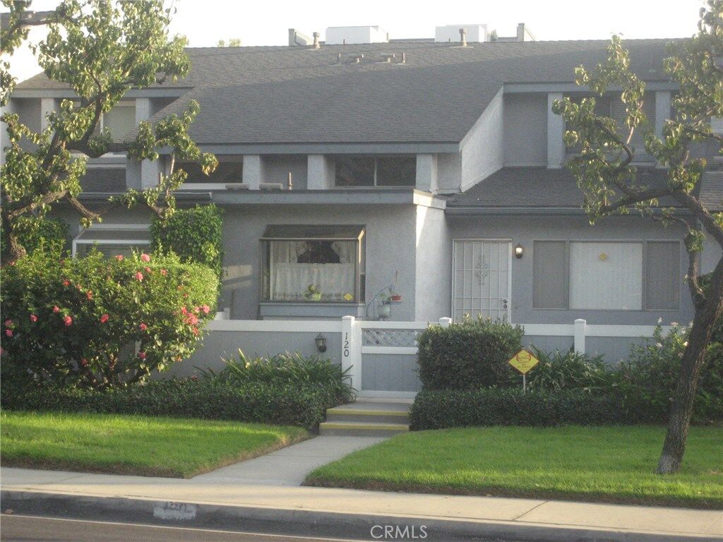 Property Photo:  900 W Sierra Madre Avenue 120  CA 91702 