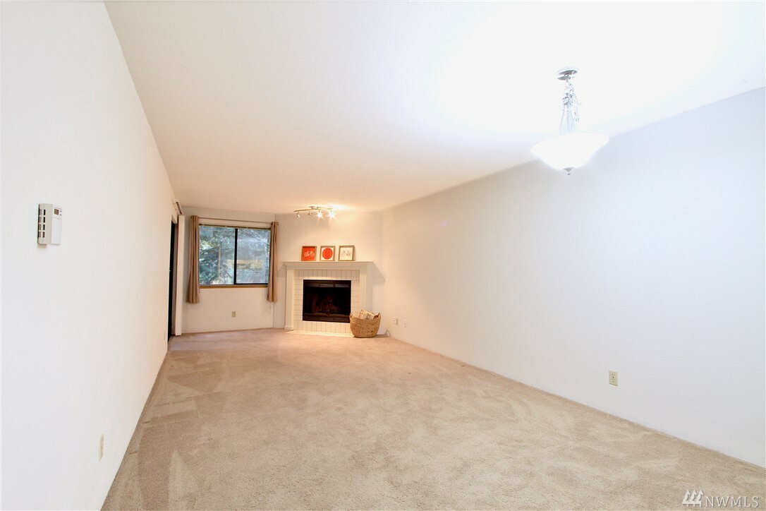 Property Photo:  710 N 160th St B210  WA 98133 