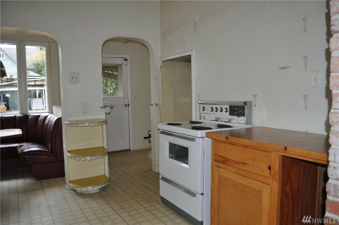 Property Photo:  4310 S G St  WA 98418 