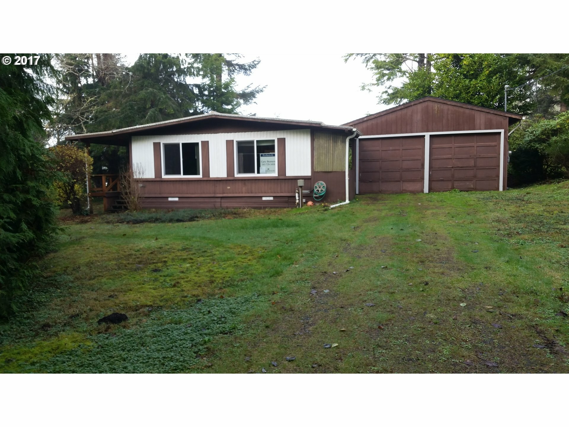 489 NE Big Cedar St  Yachats OR 97498 photo