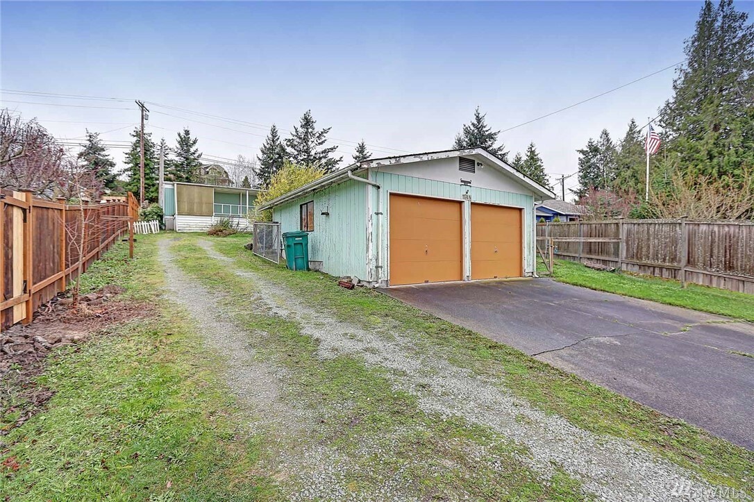 1174 Pleasant View St  Camano Island WA 98282 photo