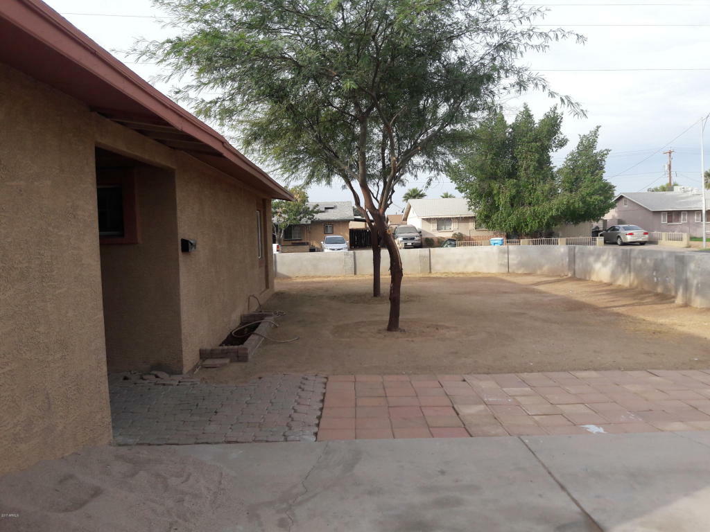 Property Photo:  8017 W Pinchot Avenue  AZ 85033 