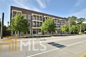 Property Photo: 275 W Crogan St GA 30046