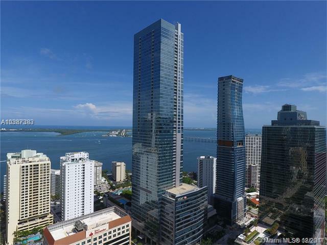 Property Photo: 1425 Brickell Ave 45F FL 33131