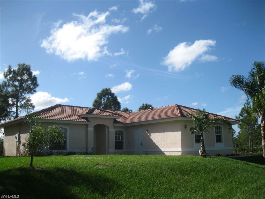 Property Photo: 2910 56th Ave FL 34120