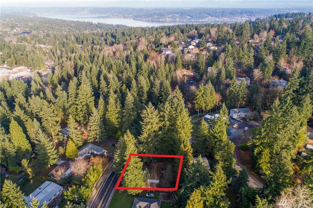 Property Photo:  15011 SE 45th St  WA 98006 