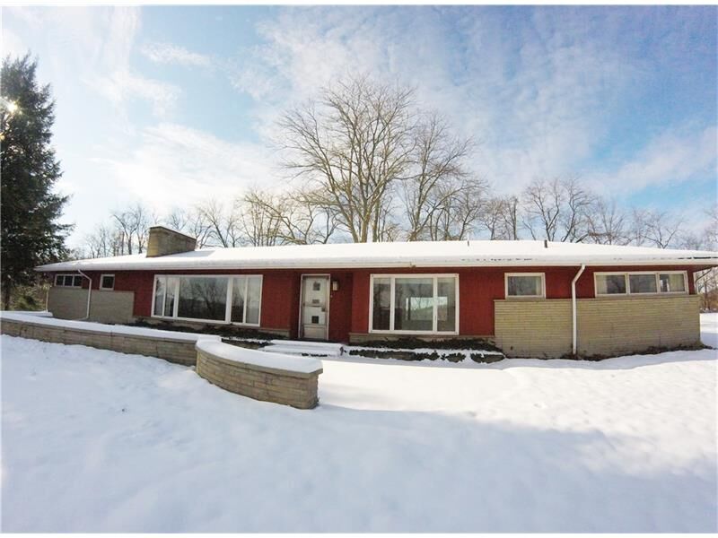 Property Photo: 7519 Big Beaver Blvd PA 16157