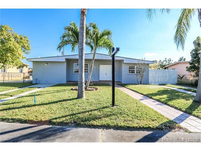 Property Photo:  4055 SW 116th Ave  FL 33165 