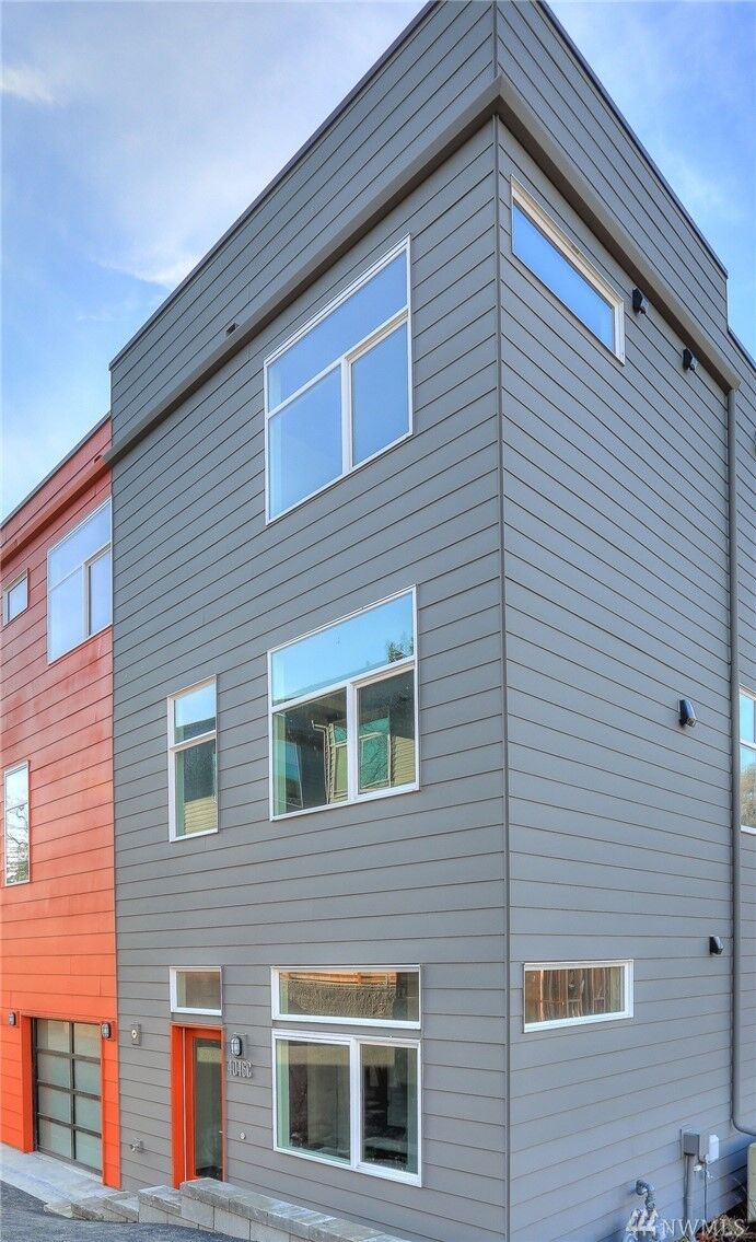 Property Photo: 4046 E Martin Luther King Jr. Wy S WA 98108