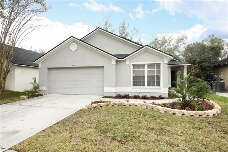 Property Photo:  13810 Valleybrooke Lane  FL 32826 