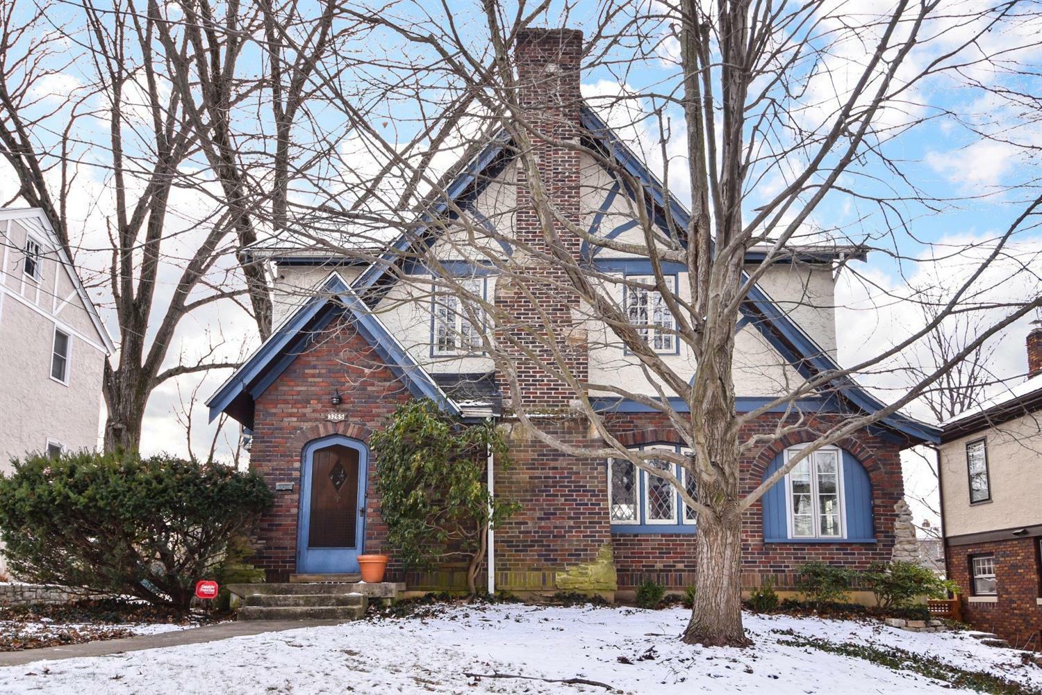 Property Photo: 3265 Lambert Place OH 45208