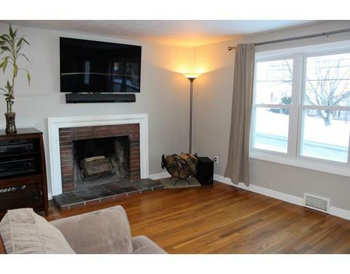 Property Photo:  15 Neptune Dr  MA 01545 