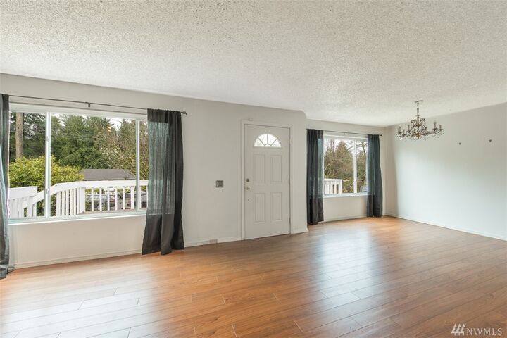 Property Photo: 1612 NE 169th Street WA 98155