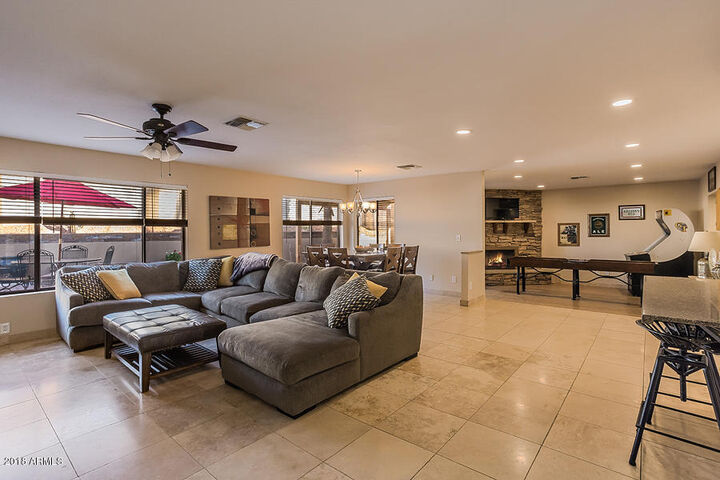 Property Photo: 8115 N 18th Way AZ 85020