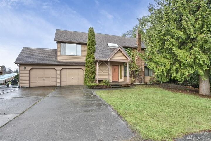 Property Photo: 18631 13th Ave NE WA 98370