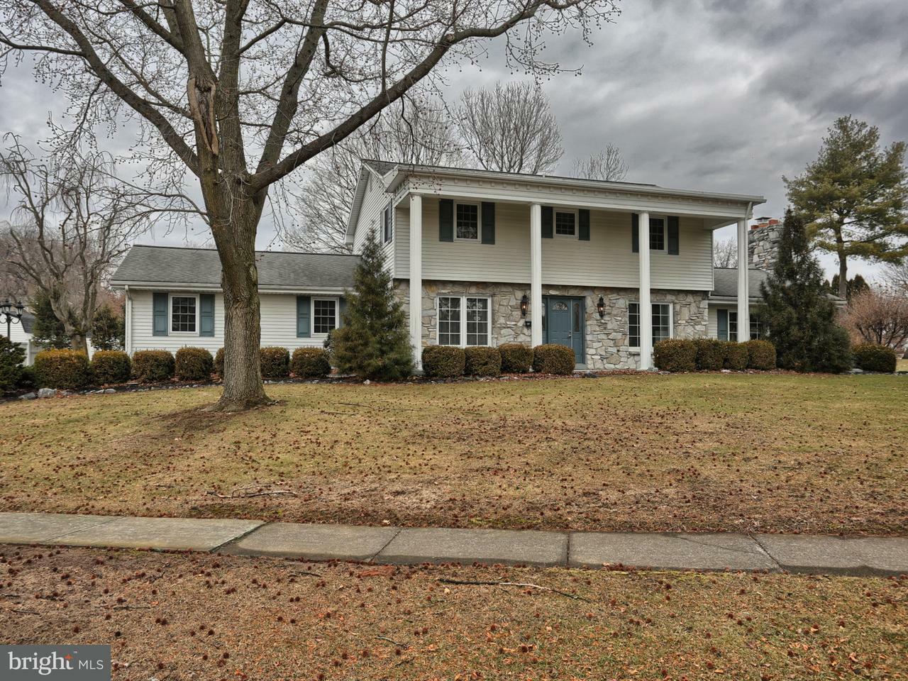 Property Photo:  907 Beech Avenue  PA 17033 