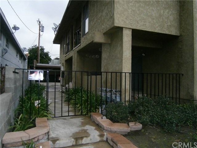 Property Photo:  215 E Navilla Place  CA 91723 