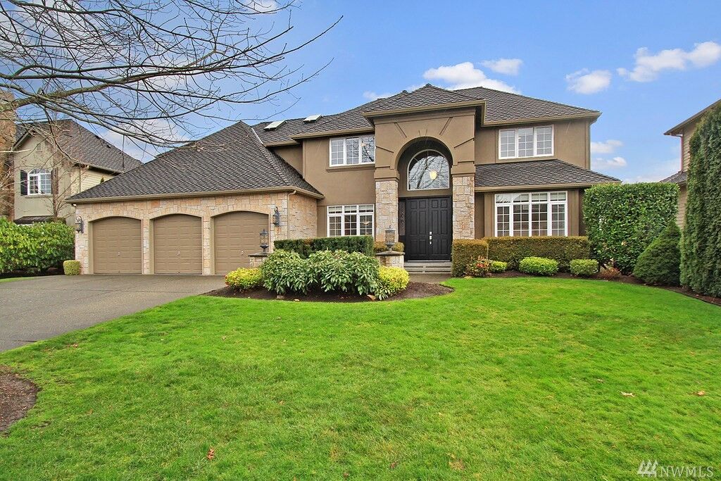 Property Photo:  27219 SE 27 Street  WA 98075 