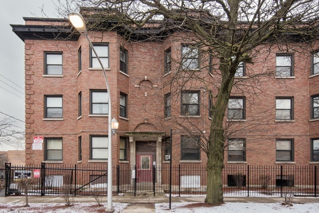 Property Photo:  115 E 60th Street E 2E  IL 60637 