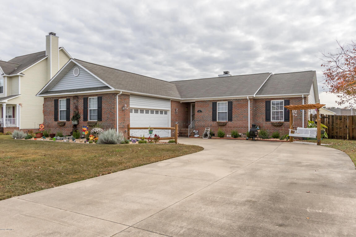 Property Photo:  104 Fairfax Court  NC 28540 