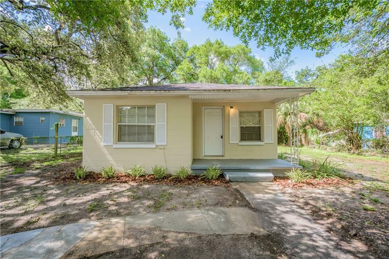 Property Photo:  1913 E Noel Street  FL 33610 