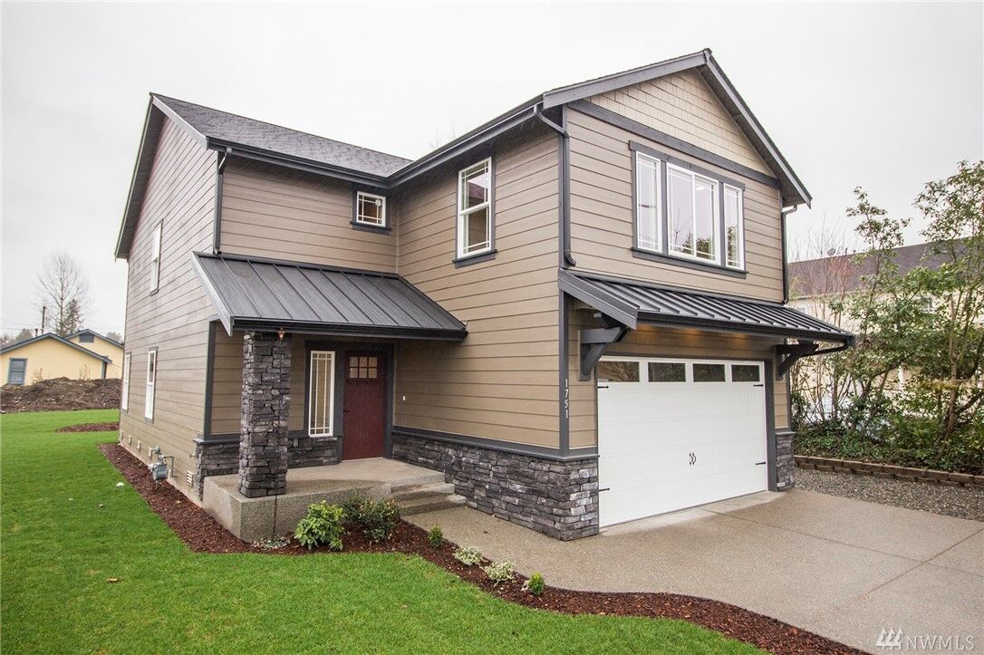 Property Photo:  1751 Garfield St  WA 98022 