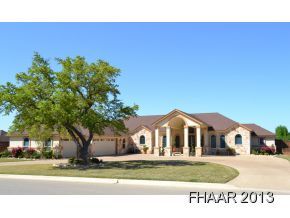 Property Photo: 1108 Redleaf Drive TX 76559