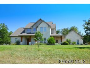 Property Photo:  1221 E Creekview Drive  TX 76571 