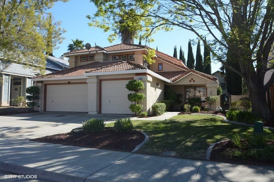 1580 Locust Drive  Tracy CA 95376 photo