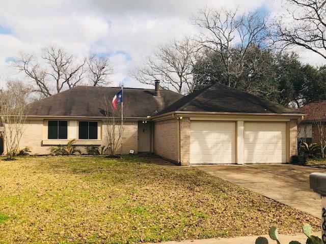 Property Photo: 2606 Village Oak Drive TX 77493