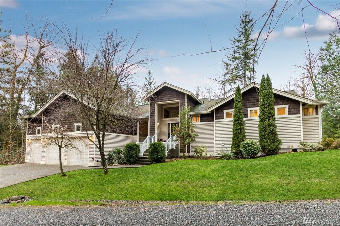 Property Photo:  18915 NE 140th Place  WA 98072 