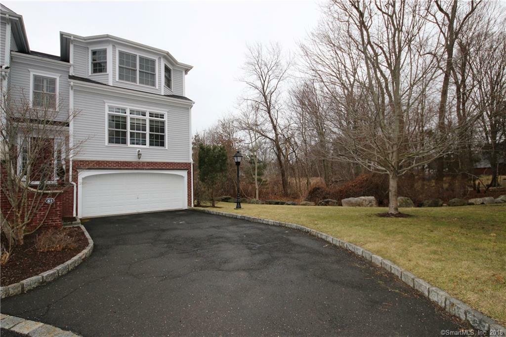 Property Photo: 61 Aberdeen Way 61 CT 06890