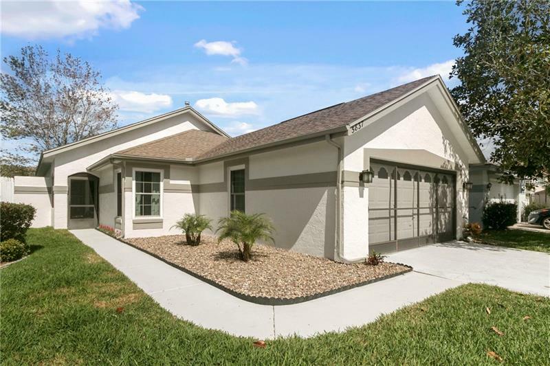 Property Photo:  5837 Plumtree Court  FL 32821 