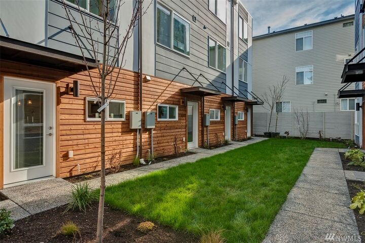 Property Photo:  3311 Claremont Ave S C  WA 98144 