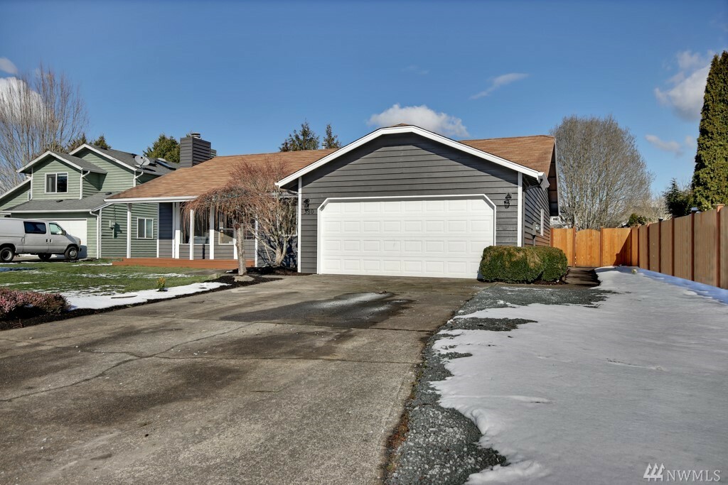 Property Photo:  380 White River Dr  WA 98047 