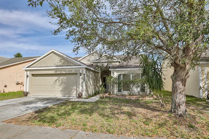 Property Photo:  9327 Crandon Lane  FL 33635 