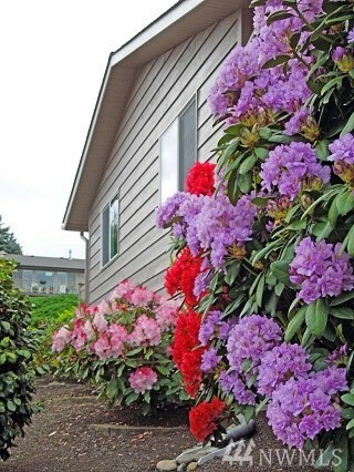 Property Photo: 1459 Carol St WA 98282