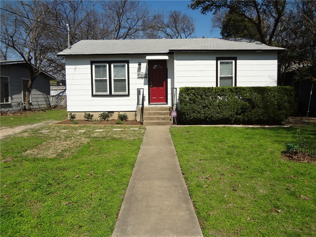 Property Photo:  1044 Broadview Street  TX 78723 