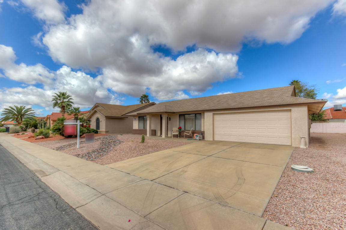 Property Photo: 13920 W Elmbrook Drive AZ 85375