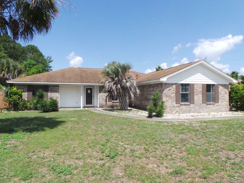 Property Photo:  10121 Clearsound Dr  FL 32506 