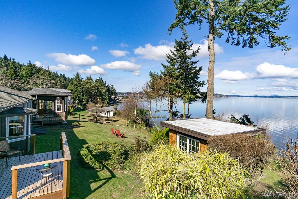 Property Photo:  300 Marine Dr  WA 98239 