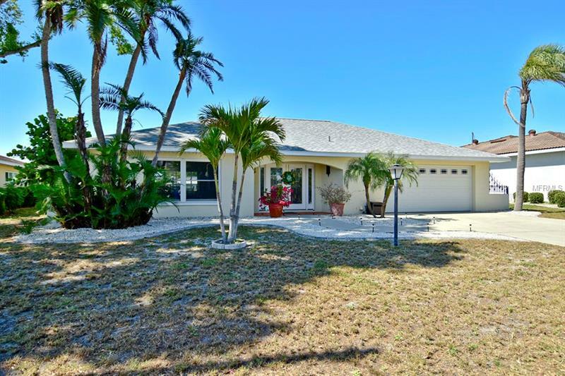 Property Photo:  6324 Balboa Lane  FL 33572 