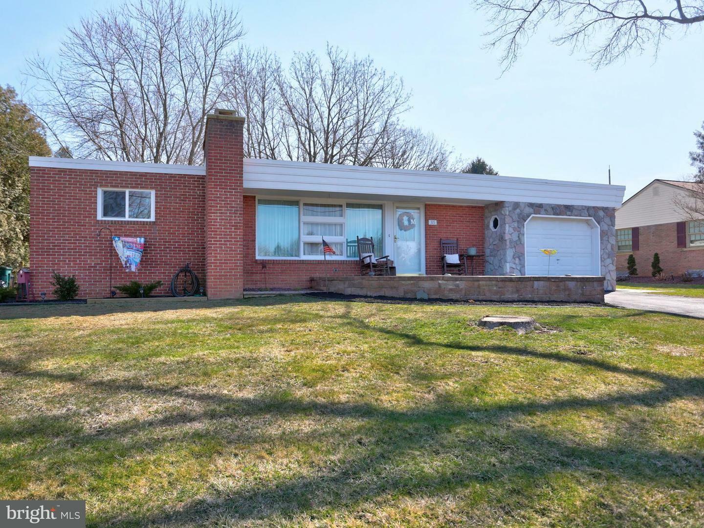 Property Photo:  315 S Hillcrest Avenue  PA 17566 